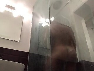 Halif - solo shower