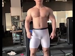 A Chinese Muscle Man Workout with Sexy Tights 13